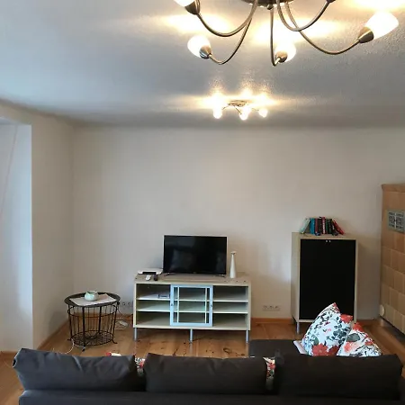 Sanierte Moeblierte Altbauwohnung Am Waldrand Fuer Bis Zu 6 Personen * Borkheide